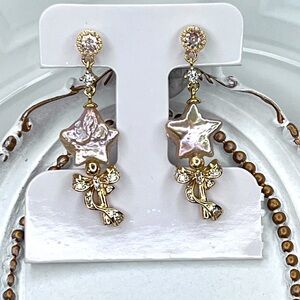 Handmade Freshwater Gold Champagne Pink Star ⭐️ Baroque Pearl Earrings
